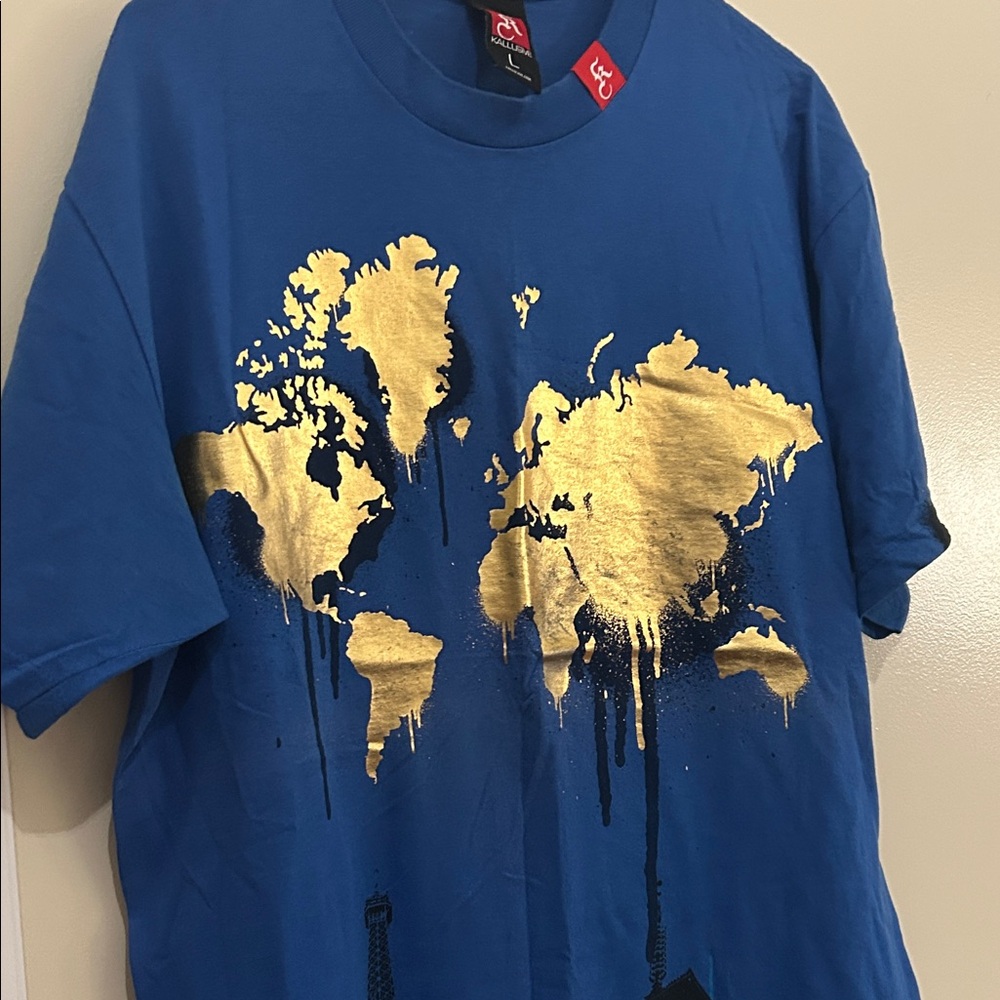 Bold Blue and Gold Men's Graphic Tee